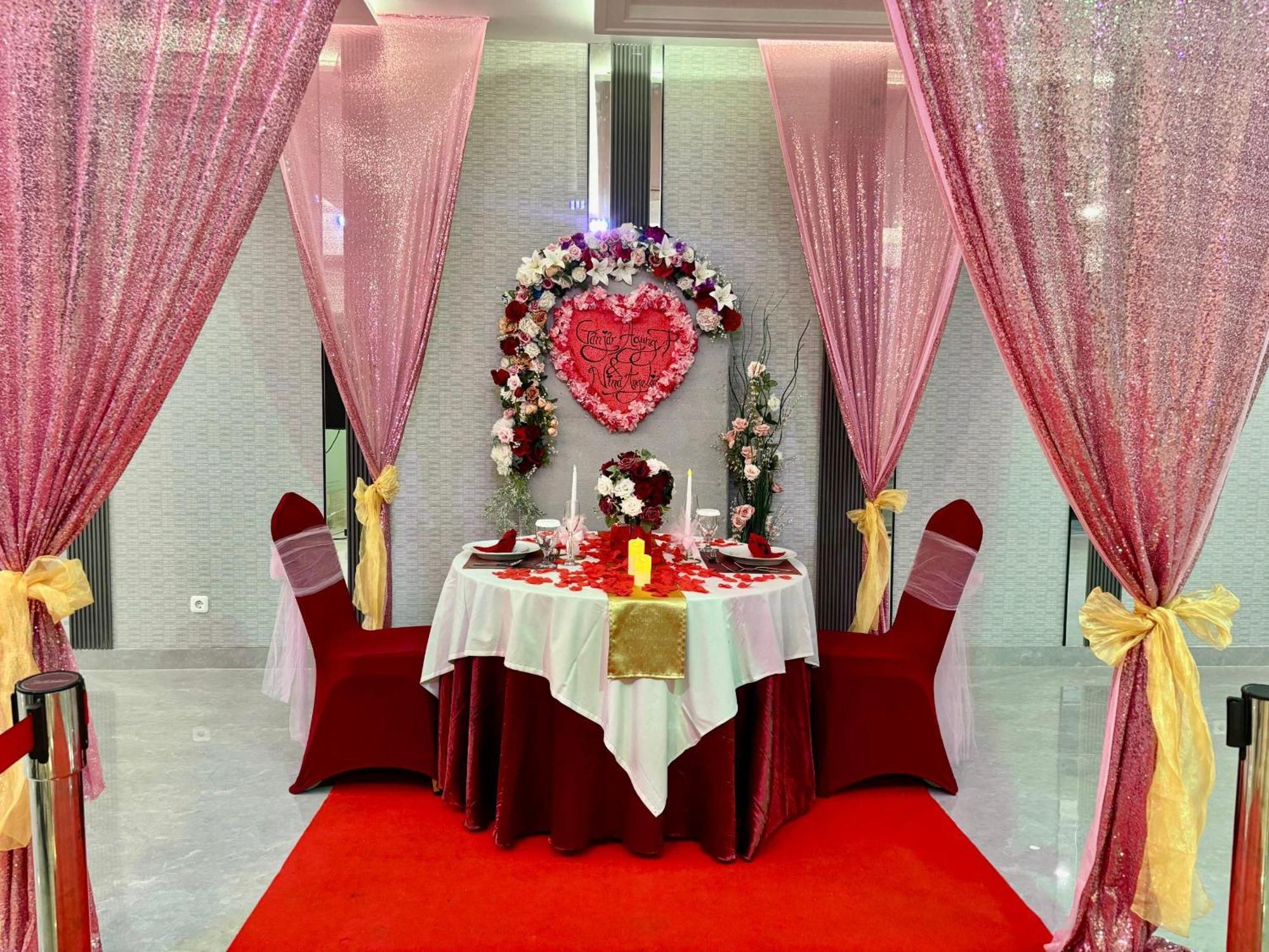 All Nite And Day Hotel Alam Sutera Серпонг Екстериор снимка