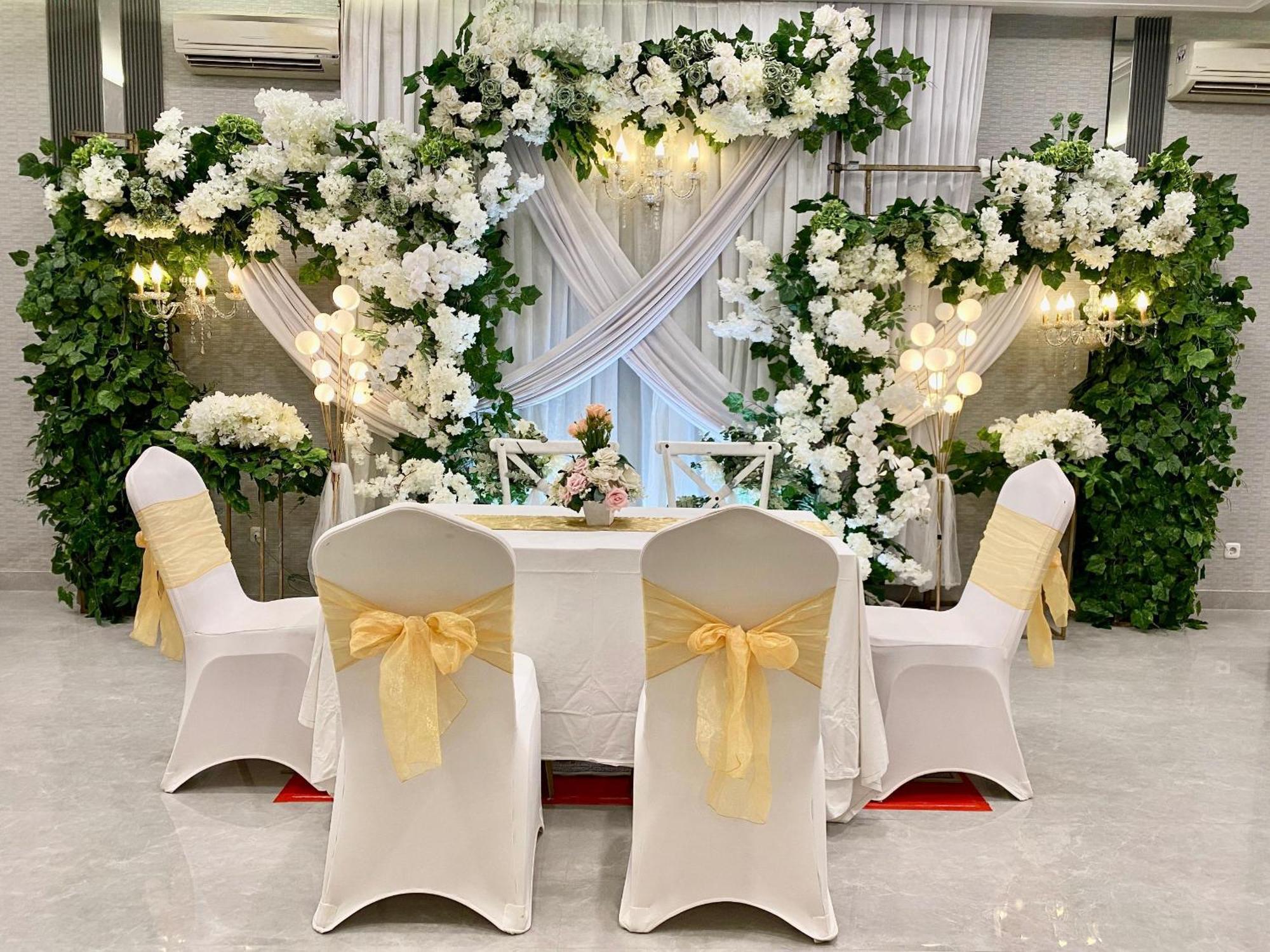 All Nite And Day Hotel Alam Sutera Серпонг Екстериор снимка